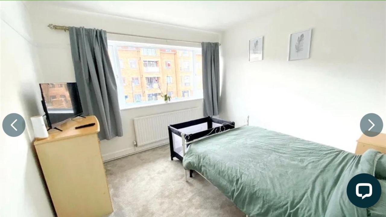 4 Bedroom Property Which Sleeps 8 Very Close To The Harry Potter Studio And Watford Junction Buitenkant foto